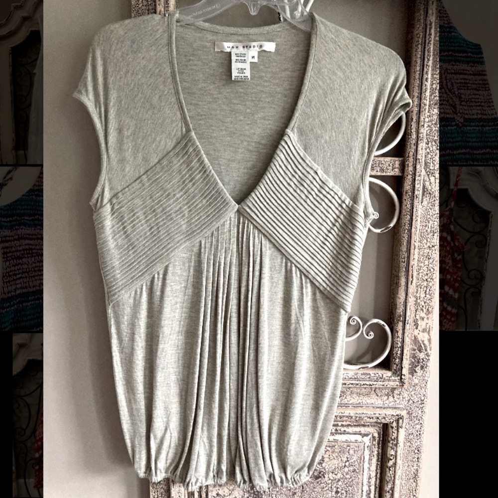 Max studio- medium top